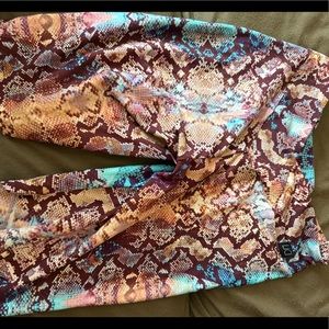 Licifit Cobra V-cut Scrunch biker shorts